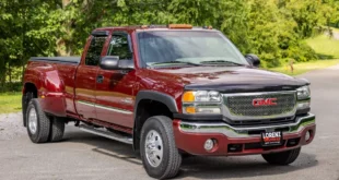 2003 GMC Sierra Dually Pickup Trucks